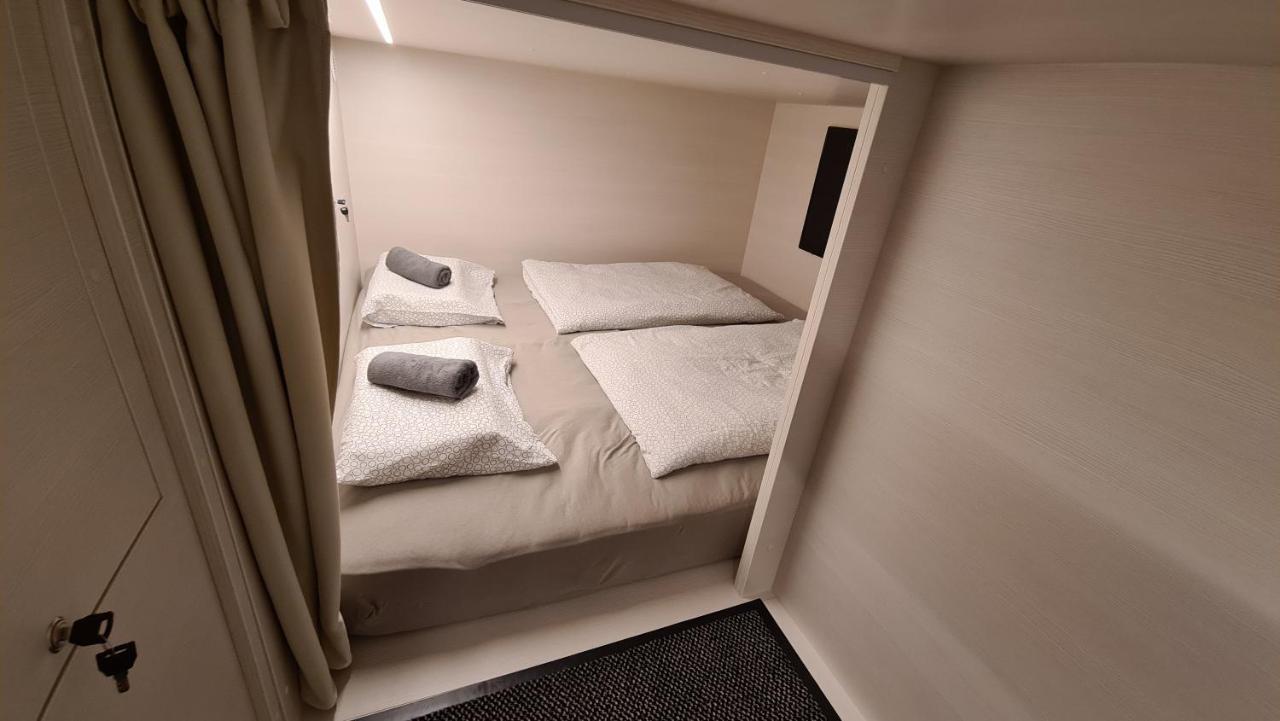 Cabin Hostel Ljubljana Ngoại thất bức ảnh